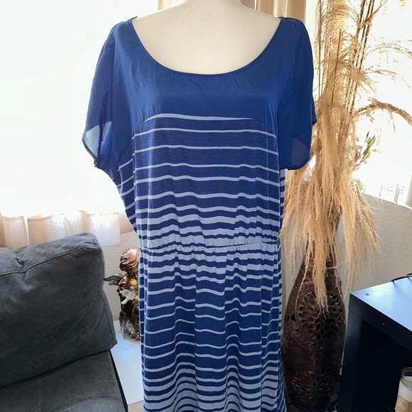 Xhilaration Blue Striped Short Sleeve High Low Casual Dress size 1 - Picture 9 of 9